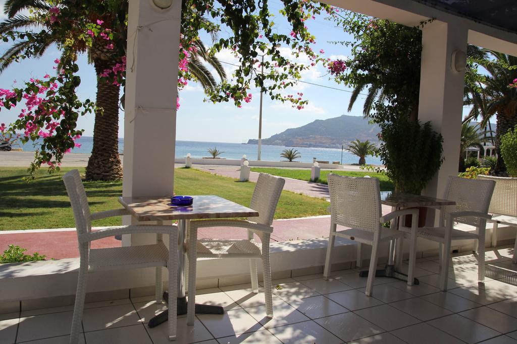 Mediterranean Hotel Kárpatos Exterior foto